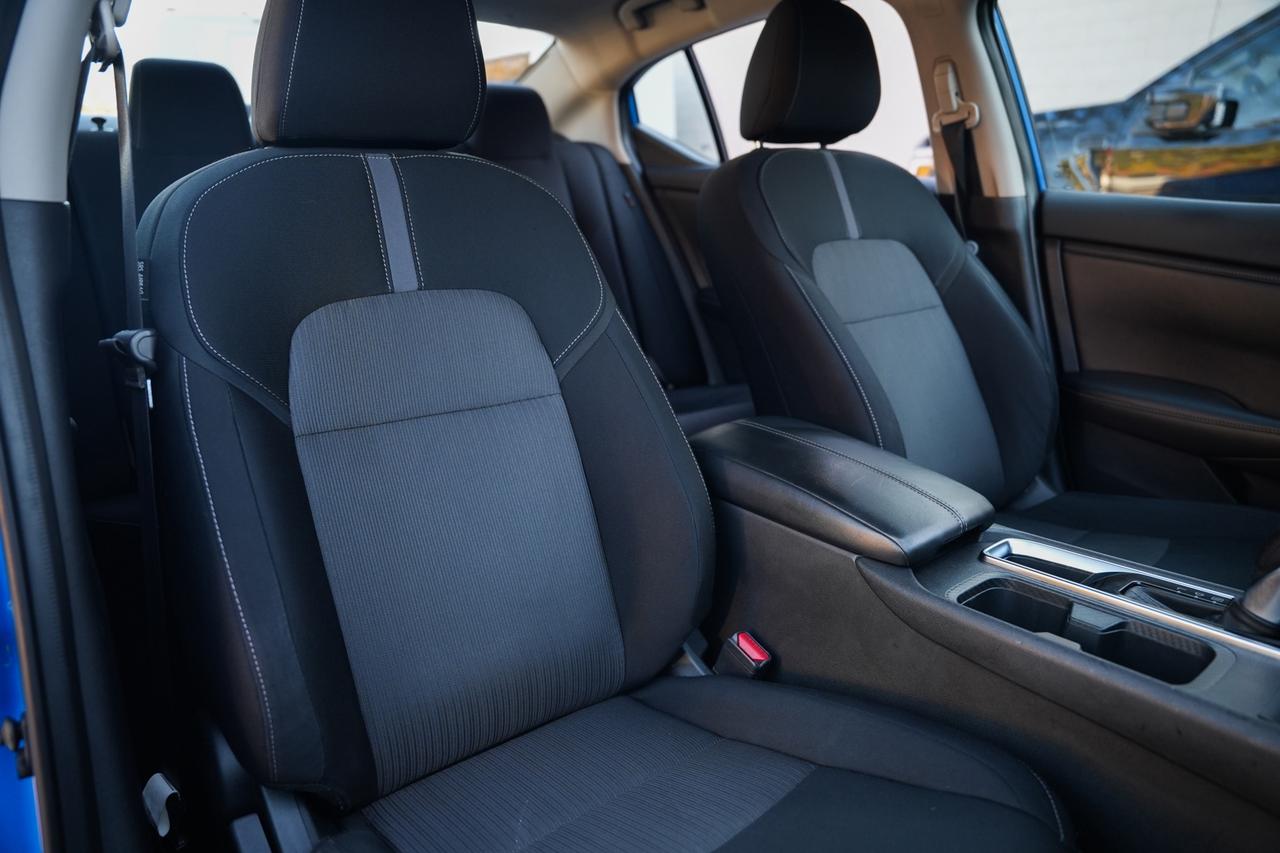 2021 Nissan Sentra SV Photo