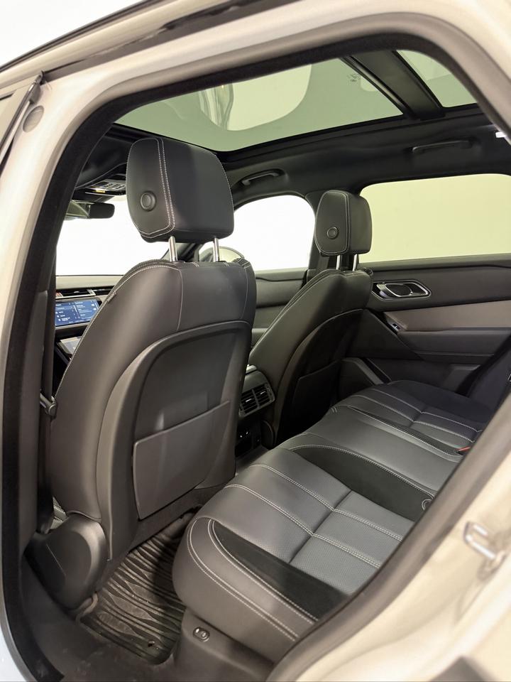 2023 Land Rover Range Rover Velar S Photo