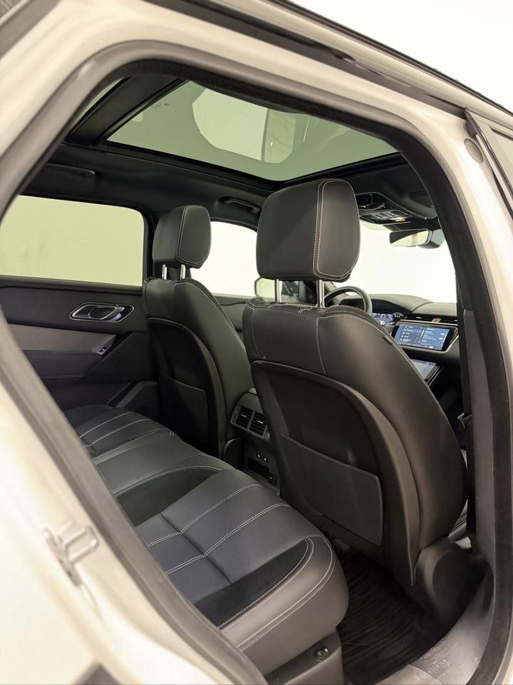 2023 Land Rover Range Rover Velar S Photo