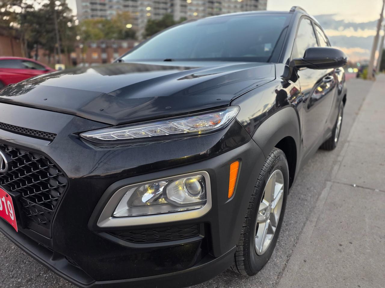 2019 Hyundai KONA Turbo Photo