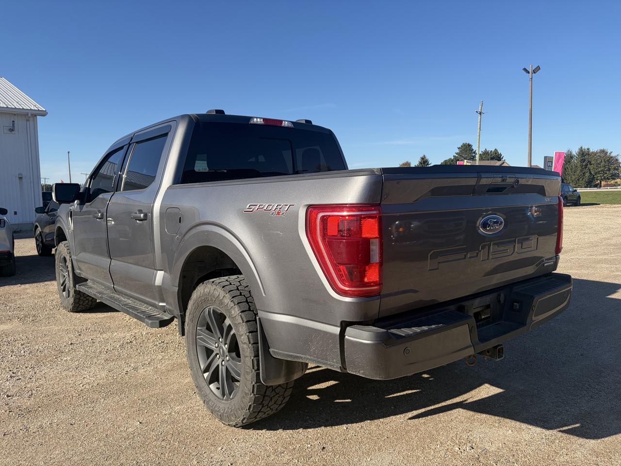 2023 Ford F-150 XLT 4WD SuperCrew 5.5' Box Photo4