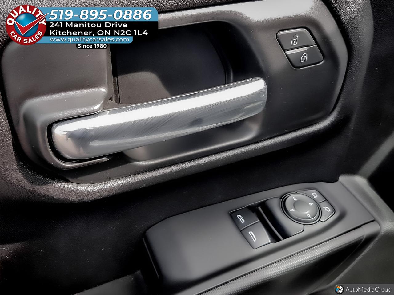 2024 GMC Sierra 1500 Regular Cab 8' Long Box Photo
