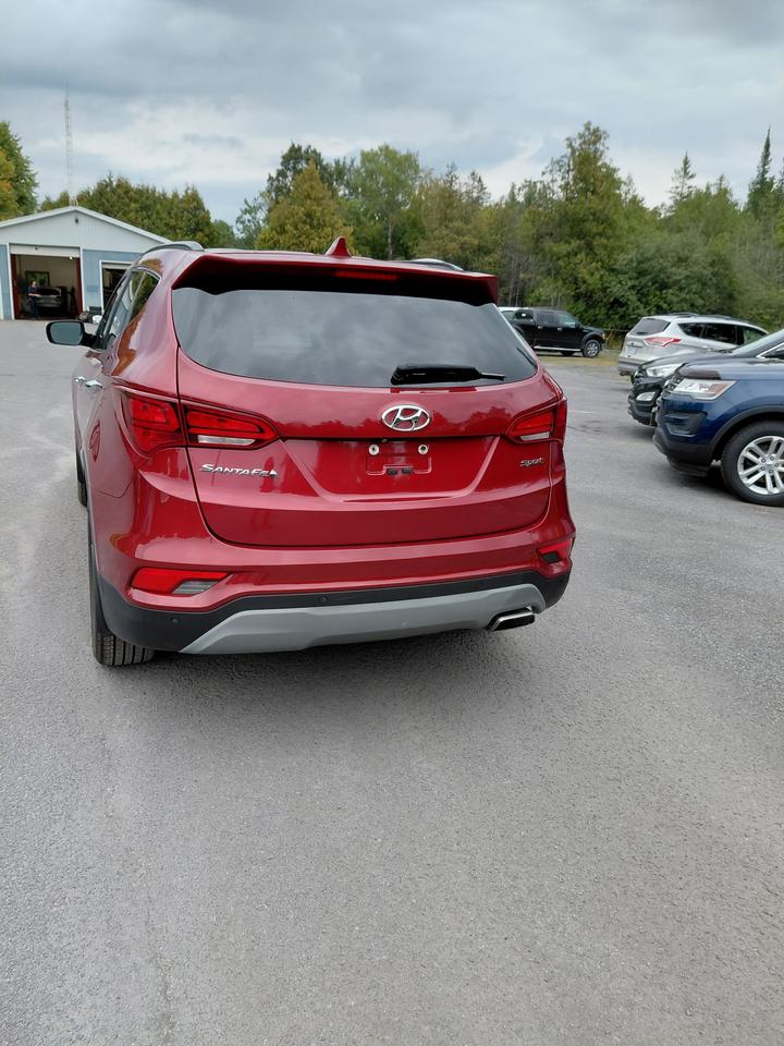 2020 Hyundai Santa Fe ESSENTIAL Photo