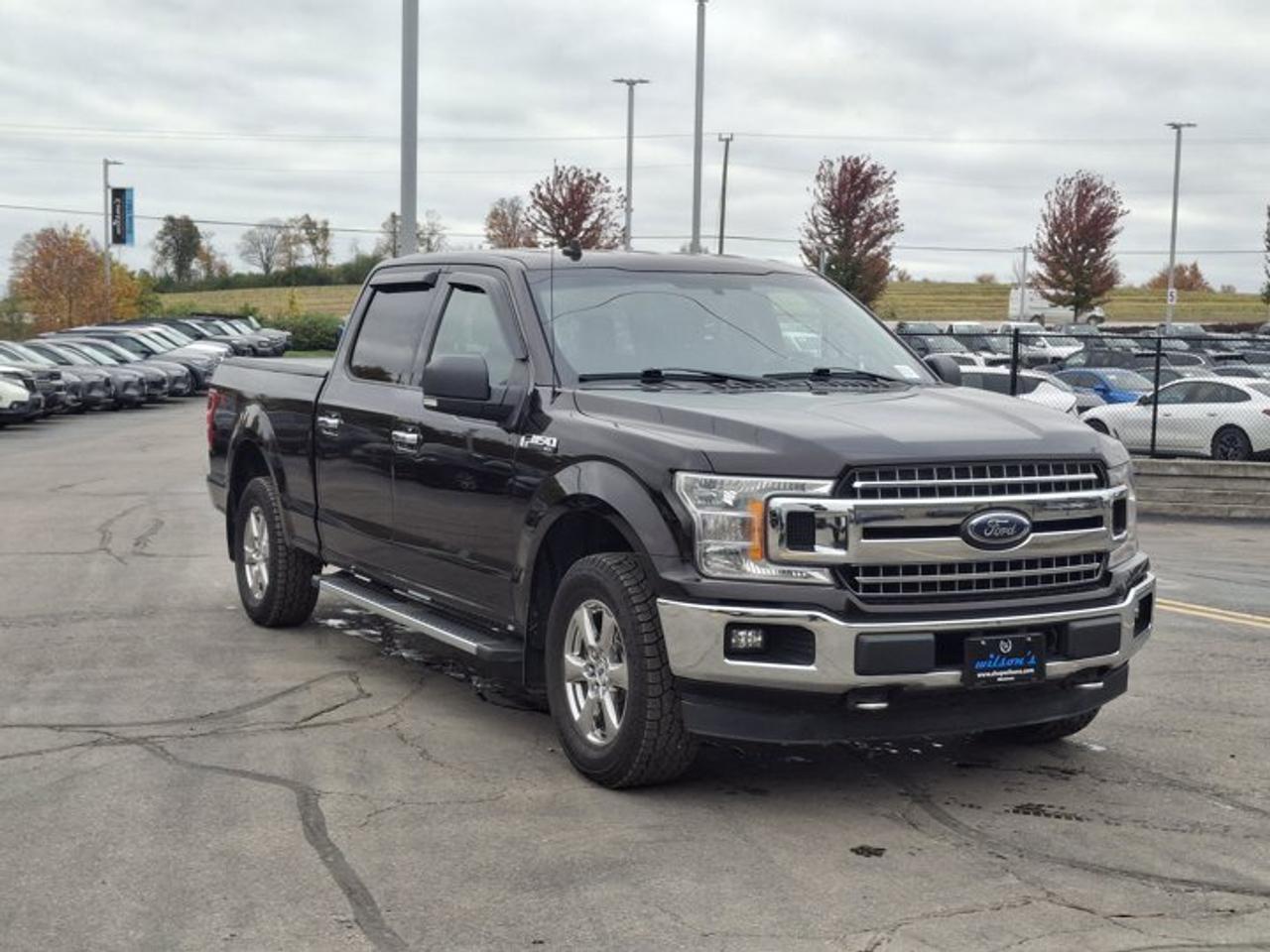 2018 Ford F-150 XLT Crew 4X4 | 5.0L V8 | 301A | XTR | Power Seat | CarPlay + Android | Rear Camera | and More ! Photo