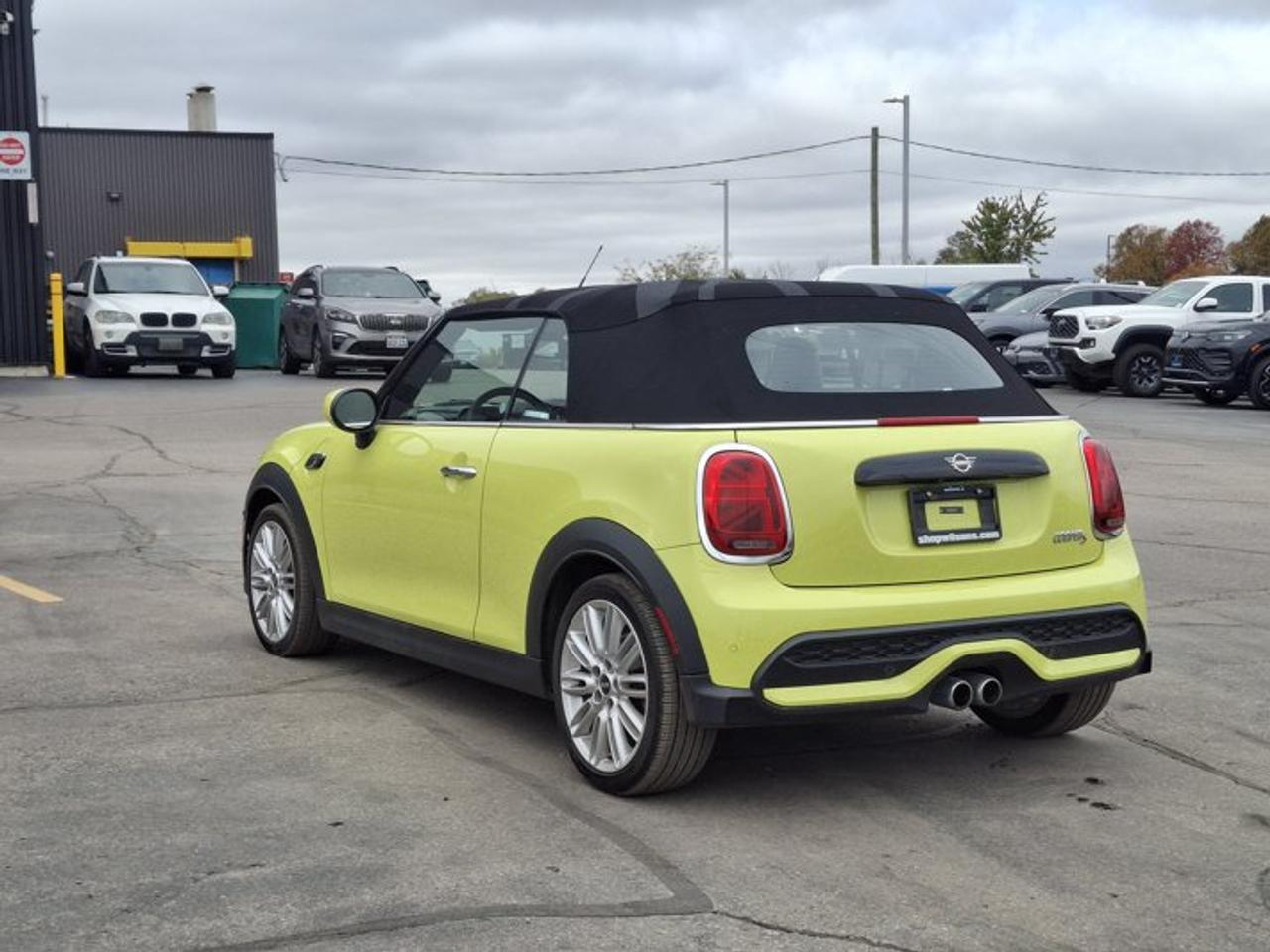 2024 MINI Cooper Convertible Cooper S Convertible | Navi | Heads Up Display | Leather | Heated Seats + Steering | and More ! Photo2