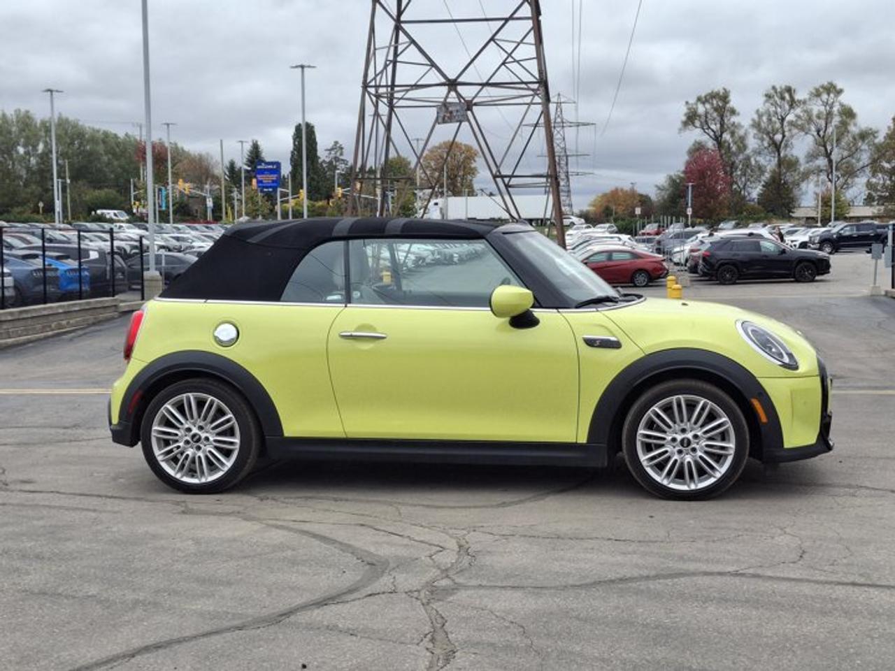 2024 MINI Cooper Convertible Cooper S Convertible | Navi | Heads Up Display | Leather | Heated Seats + Steering | and More ! Photo