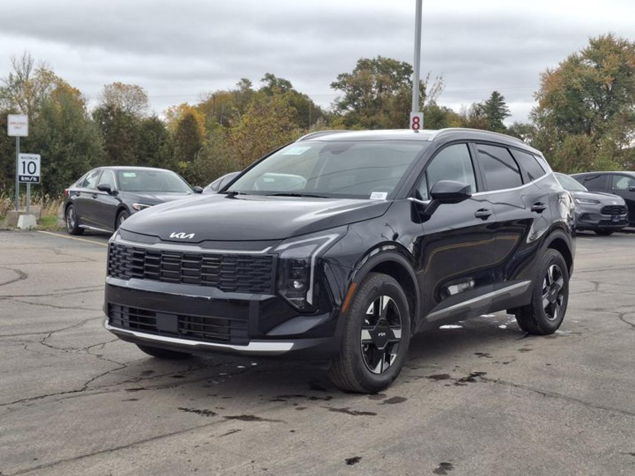 2026 Kia Sportage LX AWD | Heated Seats | Smart Cruise | Apple CarPlay + Android | Keyless Entry | and More ! Photo0