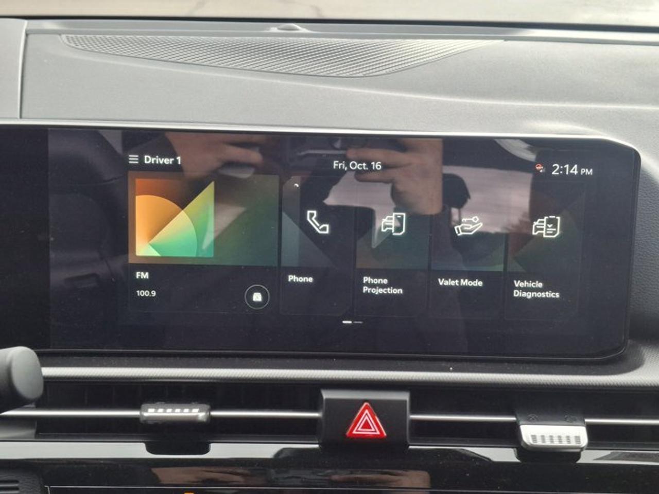 2026 Kia Sportage LX AWD | Heated Seats | Smart Cruise | Apple CarPlay + Android | Keyless Entry | and More ! Photo