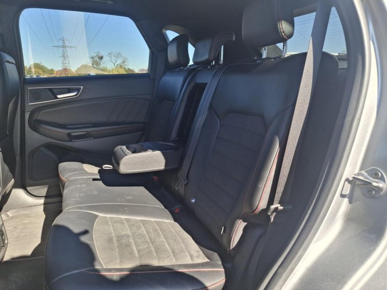 2023 Ford Edge ST Line AWD | Split Leather | Heated Seats + Steering | Trailer Tow Pkg | Remote Start | and More ! Photo