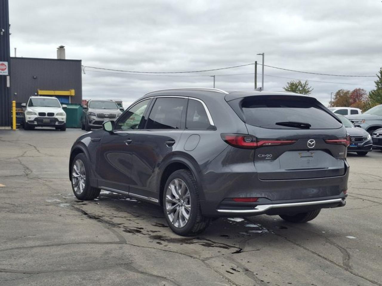 2024 Mazda CX-90 MHEV GT MHEV AWD | Nav | Leather | Sunroof | Heated Seats + Steering | Power Liftgate | Bose Audio & More Photo2