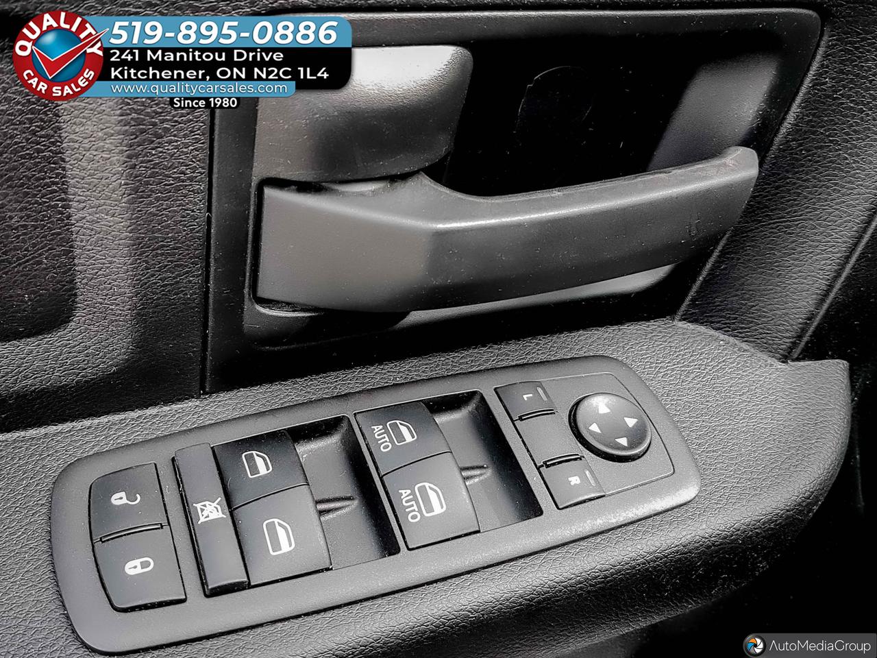 2022 RAM 1500 Classic ST Crew Cab 4x4 Photo