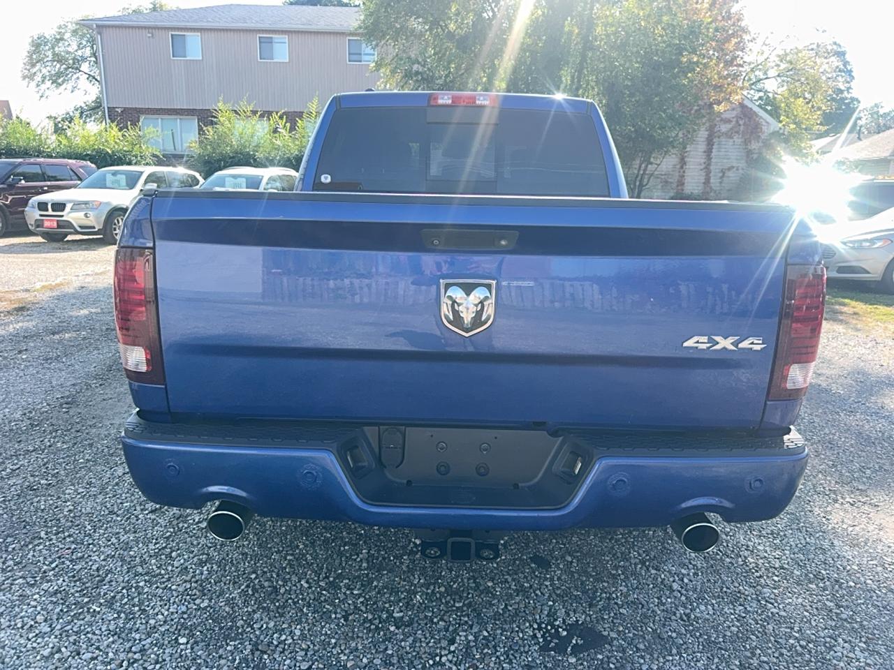 2014 RAM 1500 SPORT Photo3