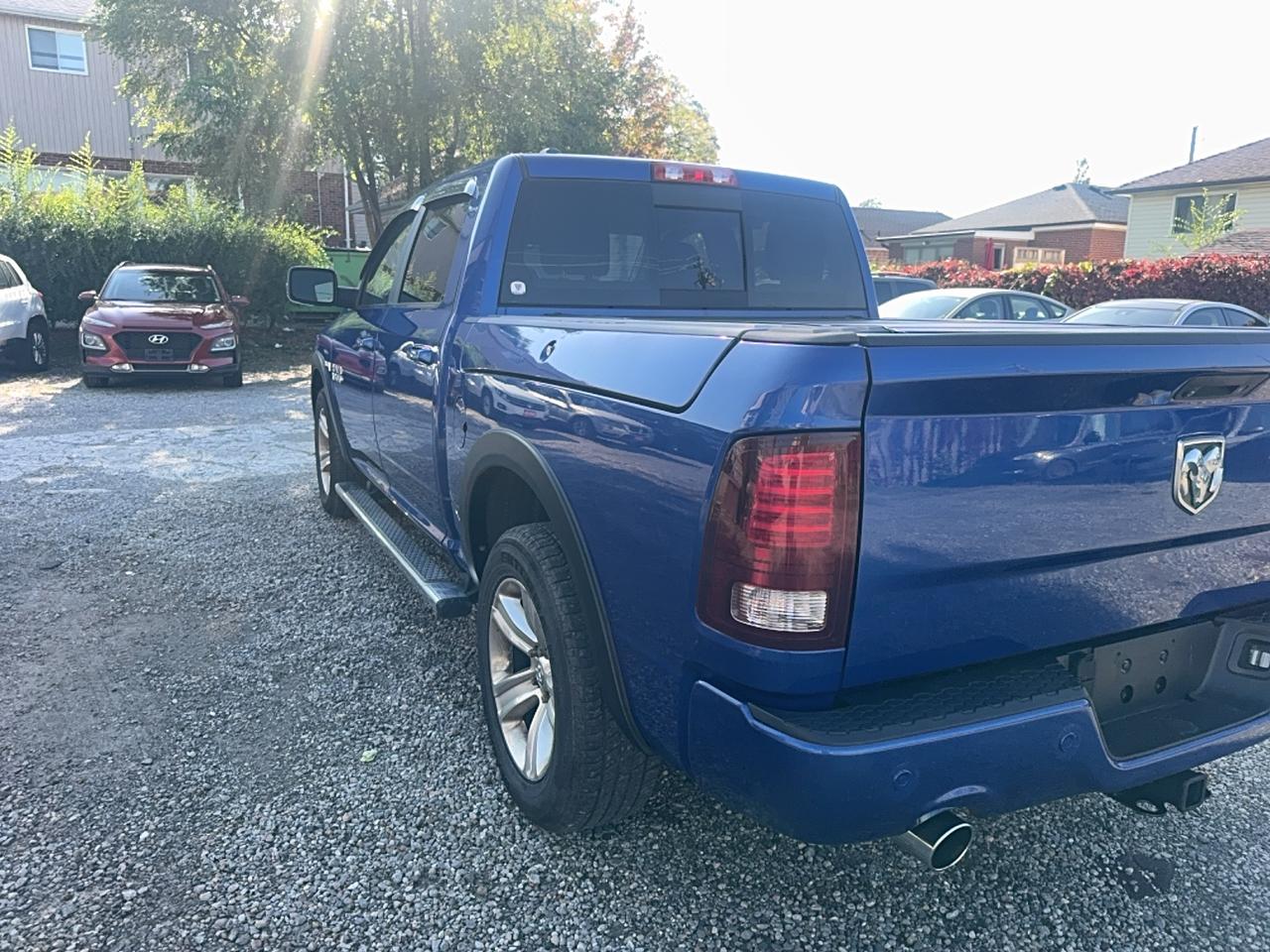 2014 RAM 1500 SPORT Photo4