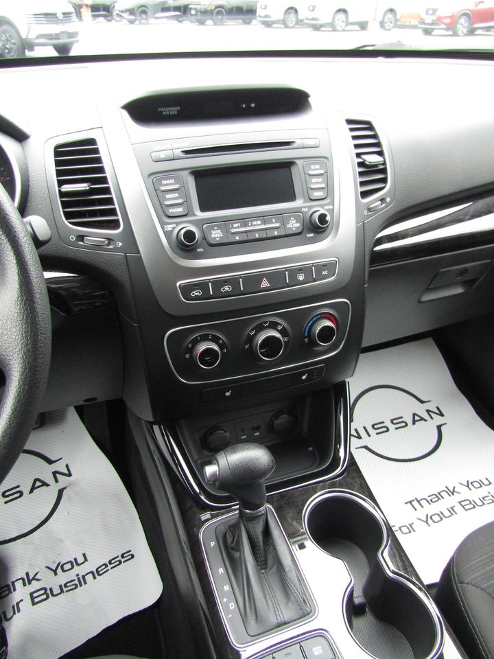2014 Kia Sorento LX Photo