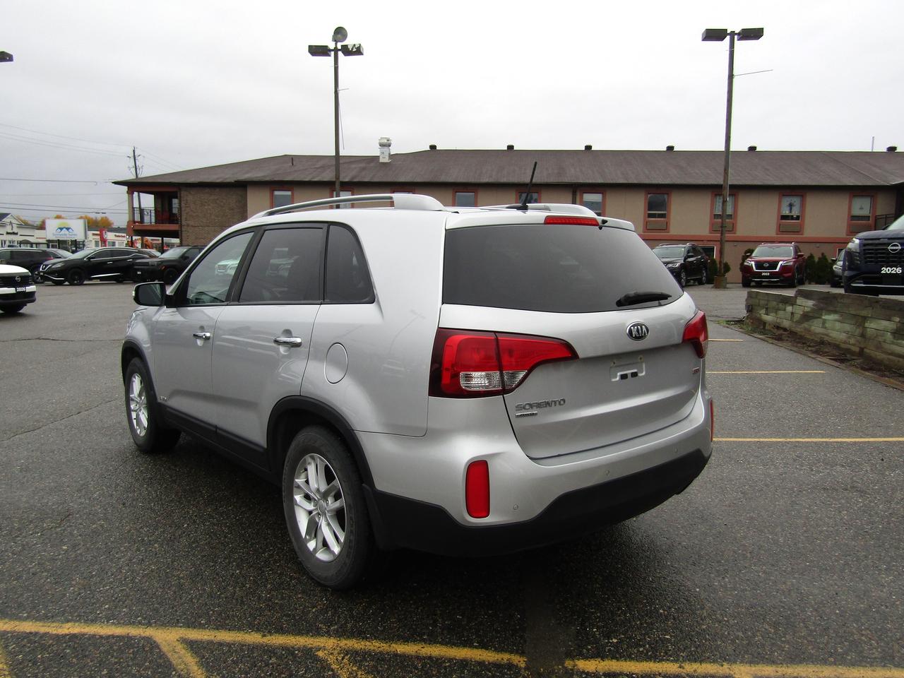 2014 Kia Sorento LX Photo