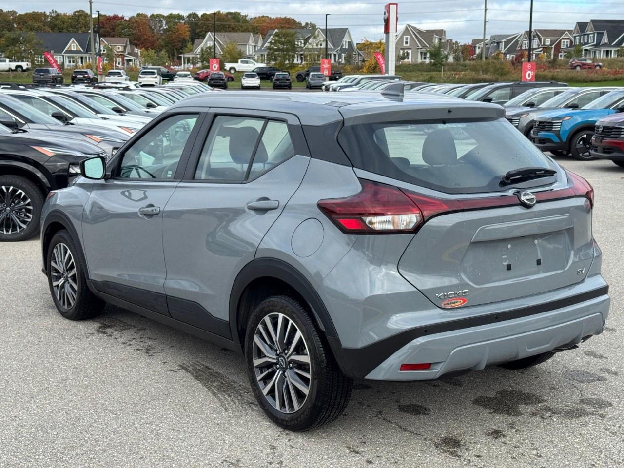 2024 Nissan Kicks SV FWD Photo