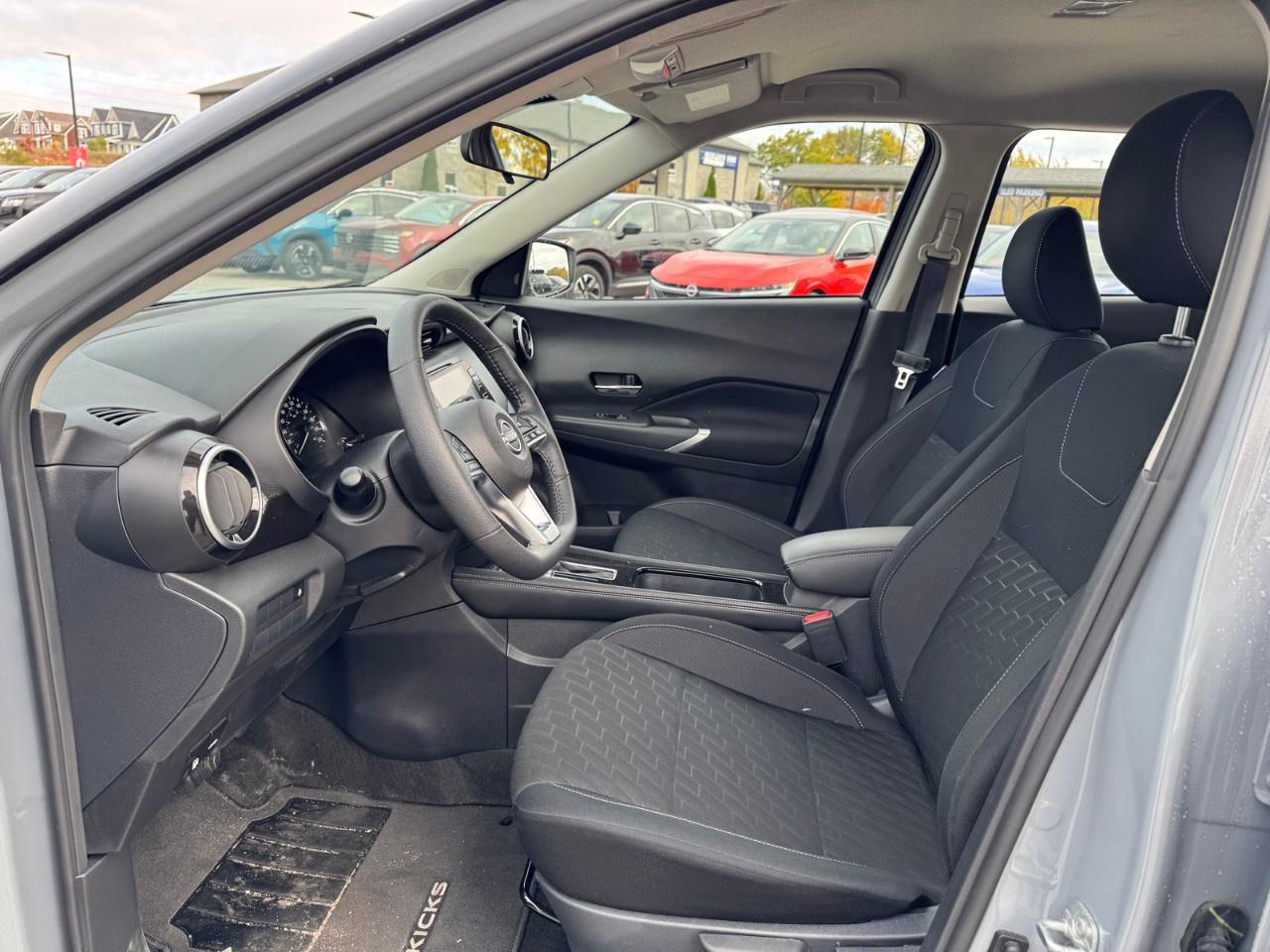2024 Nissan Kicks SV FWD Photo