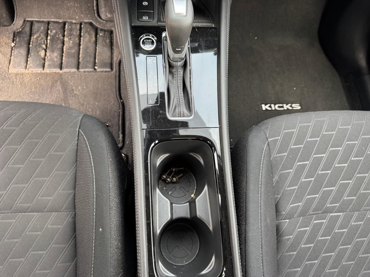 2024 Nissan Kicks SV FWD Photo