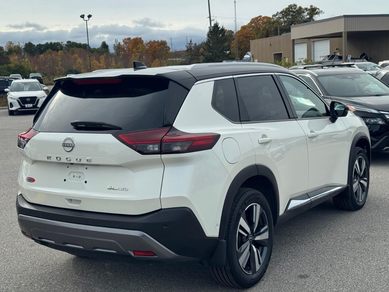 2023 Nissan Rogue AWD SL Photo