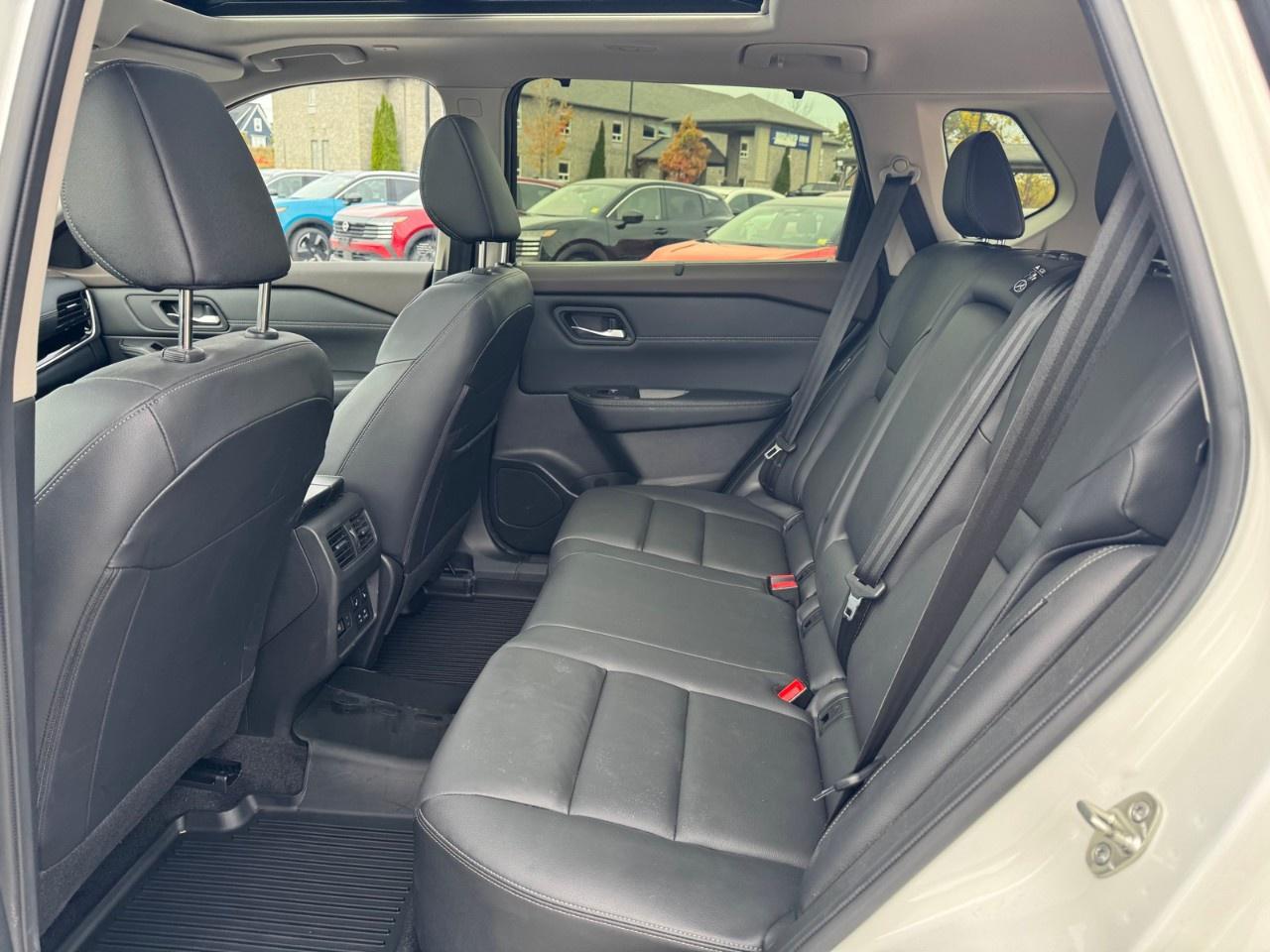 2023 Nissan Rogue AWD SL Photo