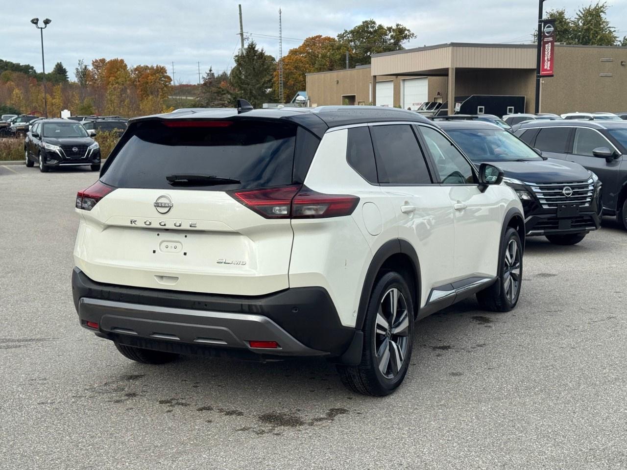 2023 Nissan Rogue AWD SL Photo2