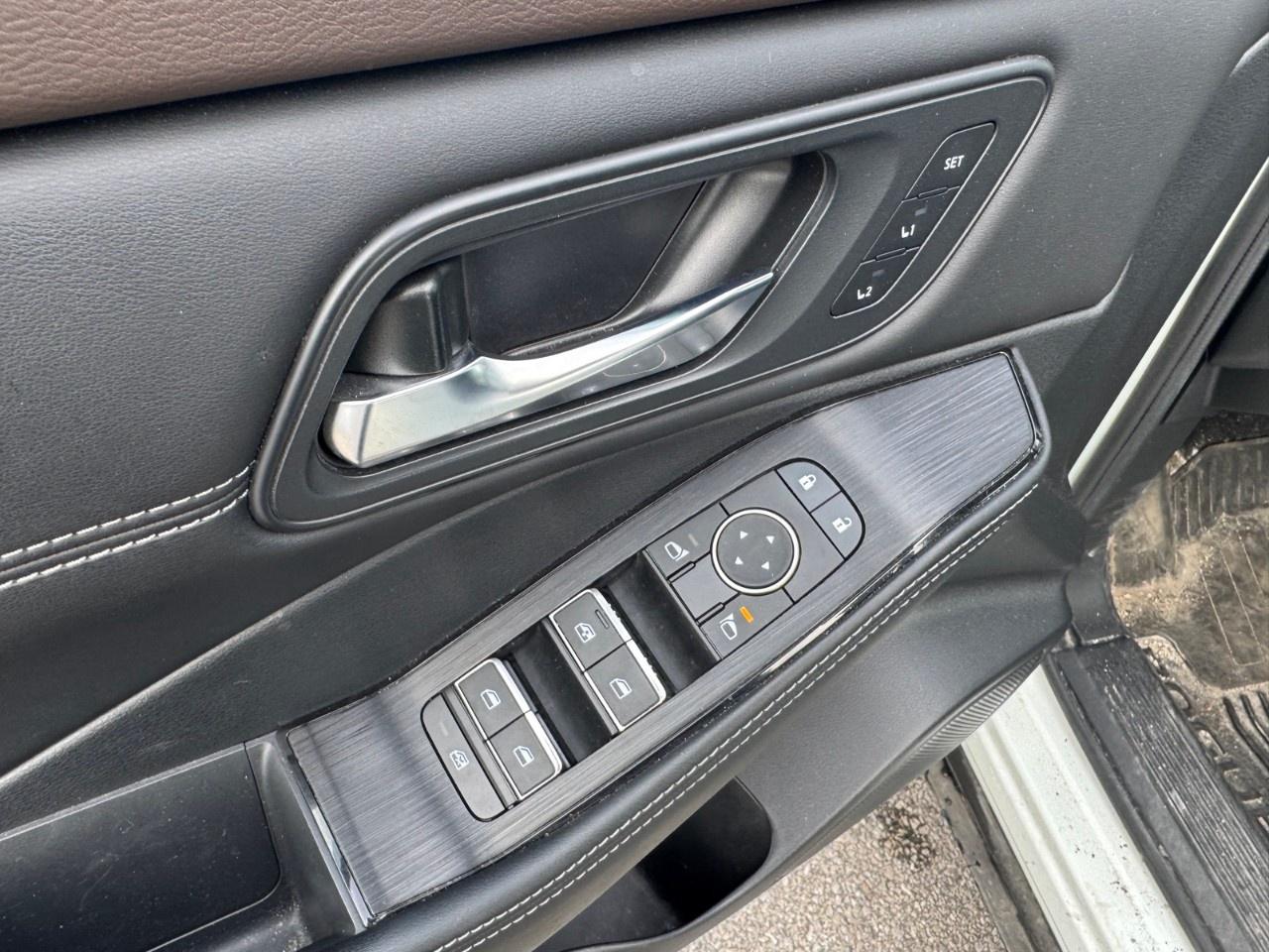 2023 Nissan Rogue AWD SL Photo