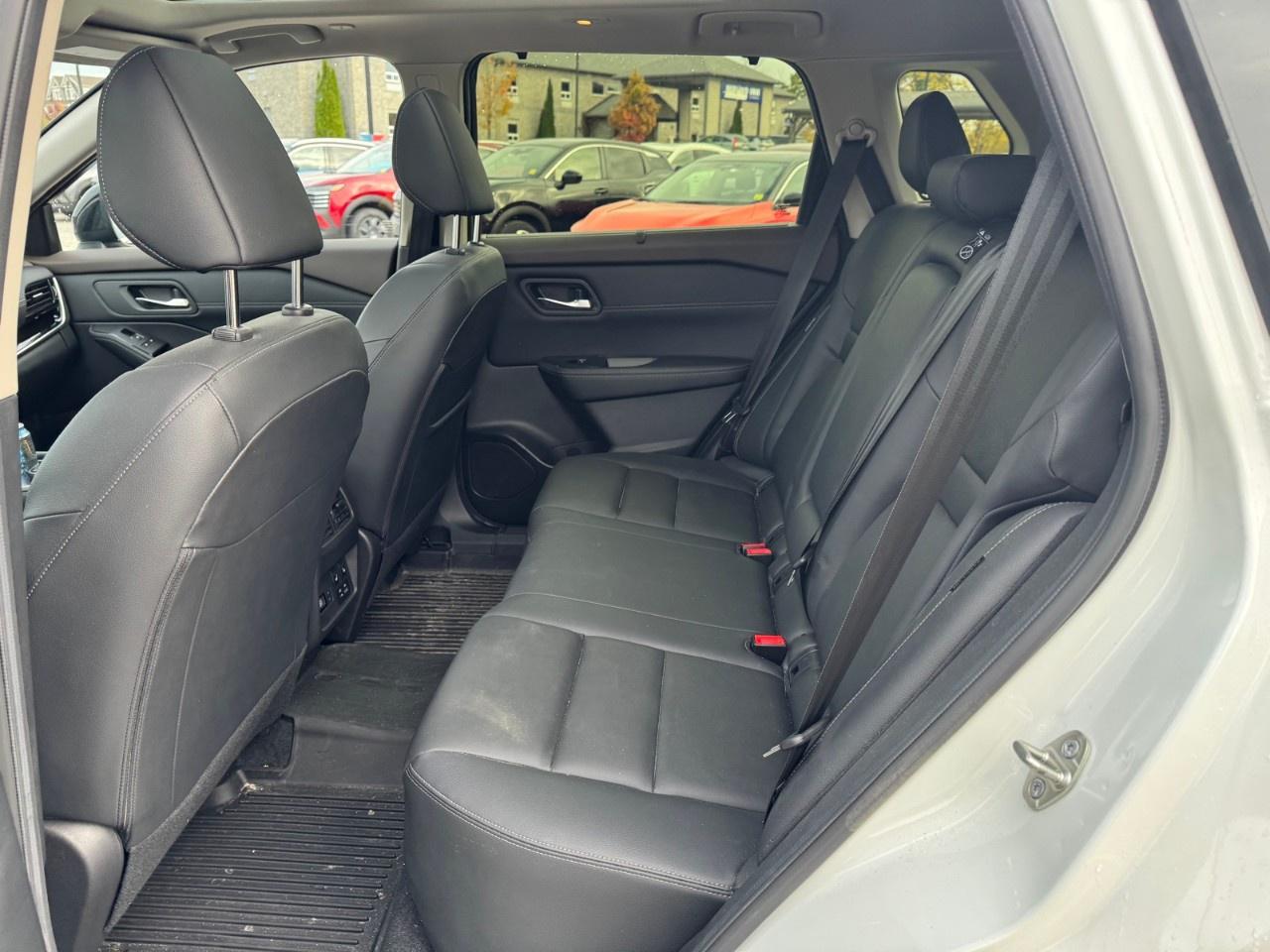 2023 Nissan Rogue AWD SL Photo