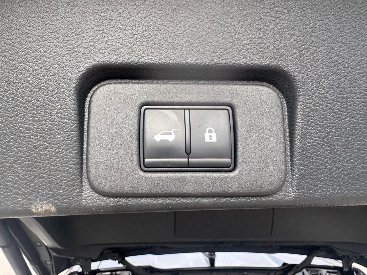 2023 Nissan Rogue AWD SL Photo