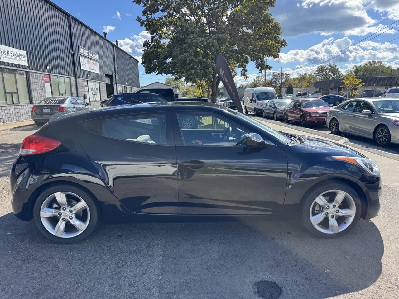 2012 Hyundai Veloster 2.0 Photo
