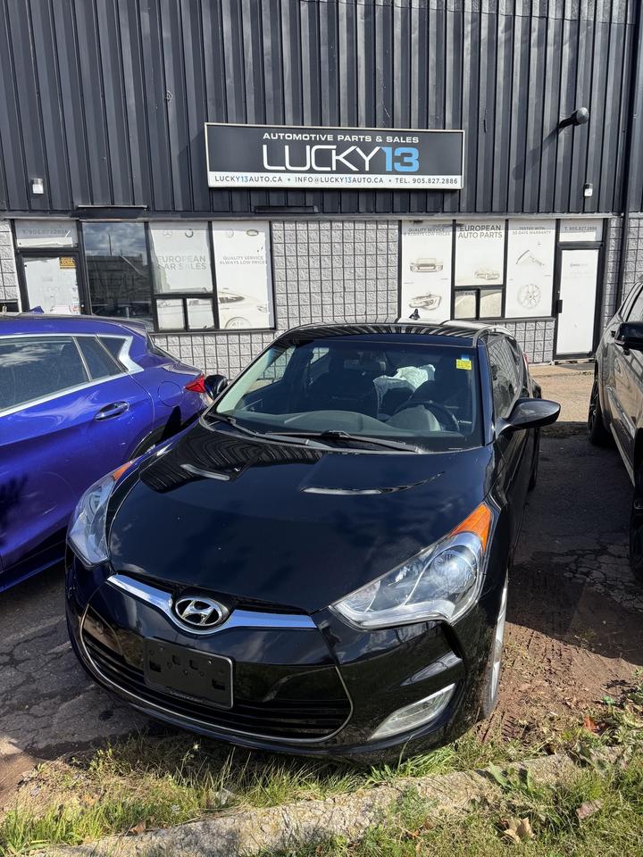 2012 Hyundai Veloster 2.0 Photo