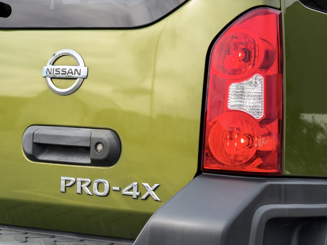 2011 Nissan Xterra PRO-4X 4X4 6-SPEED MANUAL Photo