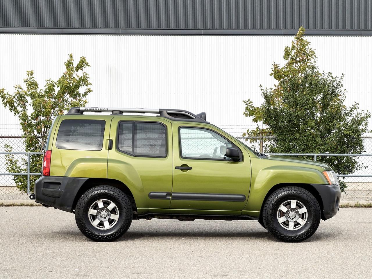 2011 Nissan Xterra PRO-4X 4X4 6-SPEED MANUAL Photo