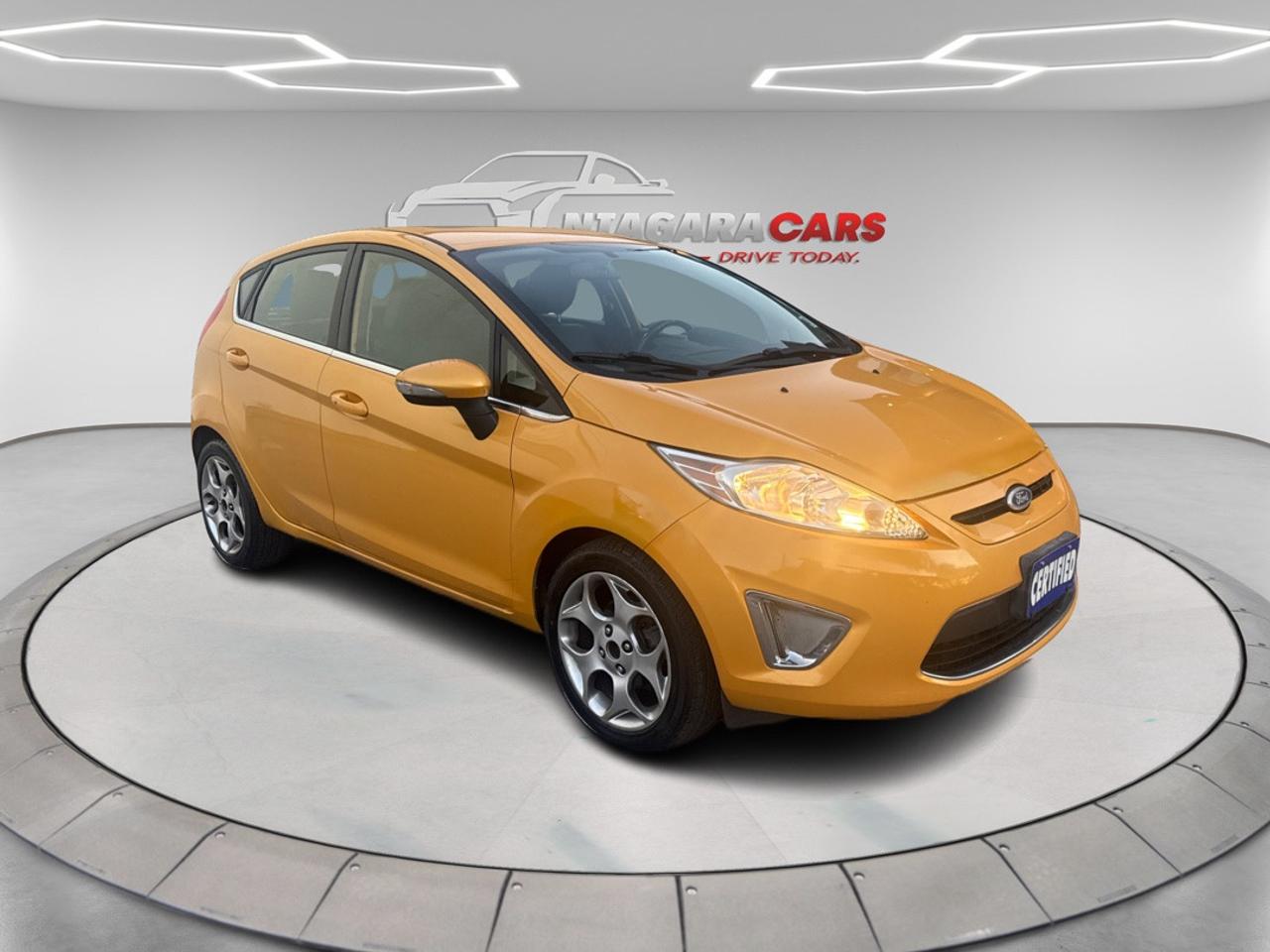 2011 Ford Fiesta SES Photo0