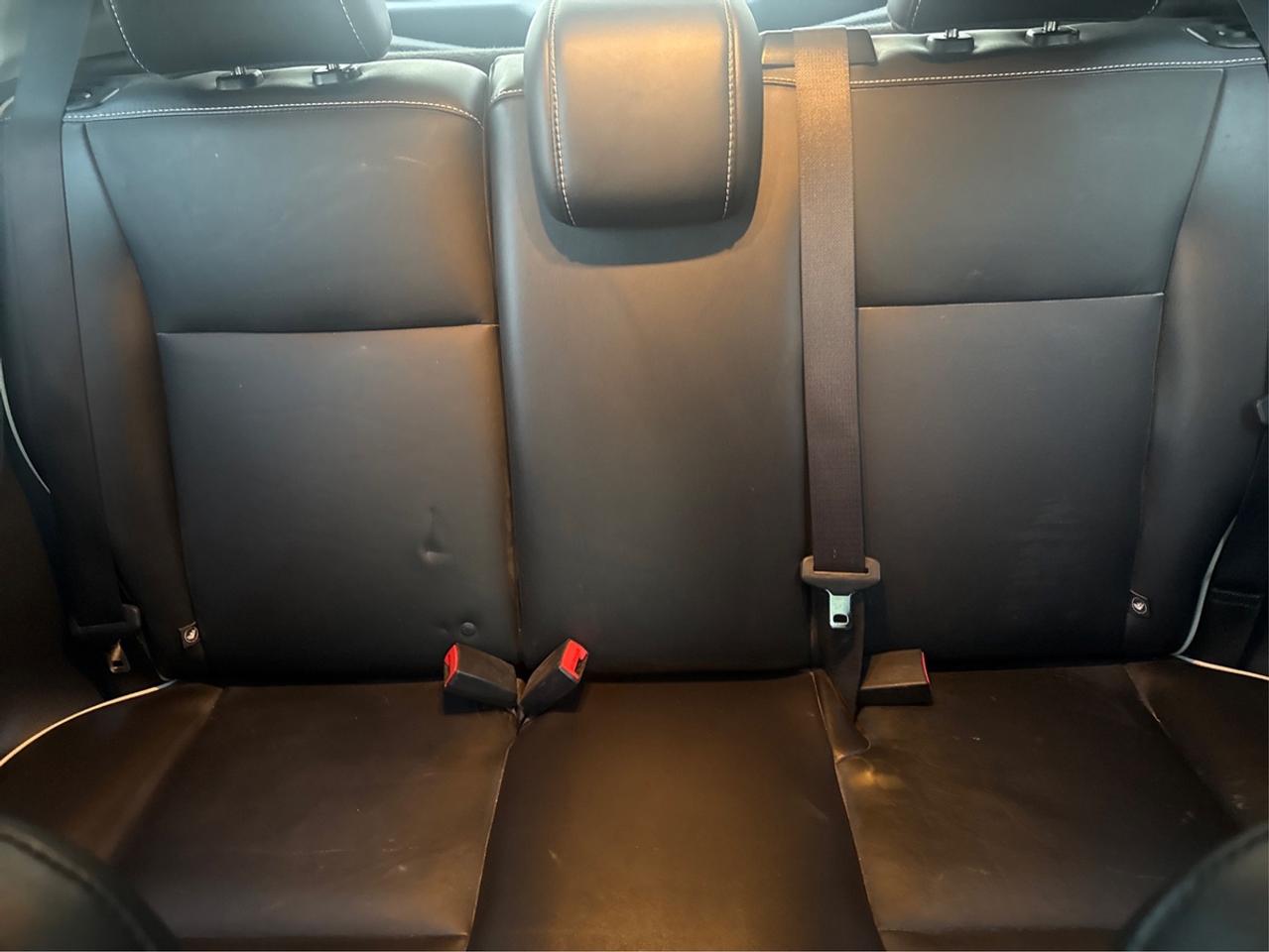2011 Ford Fiesta SES Photo