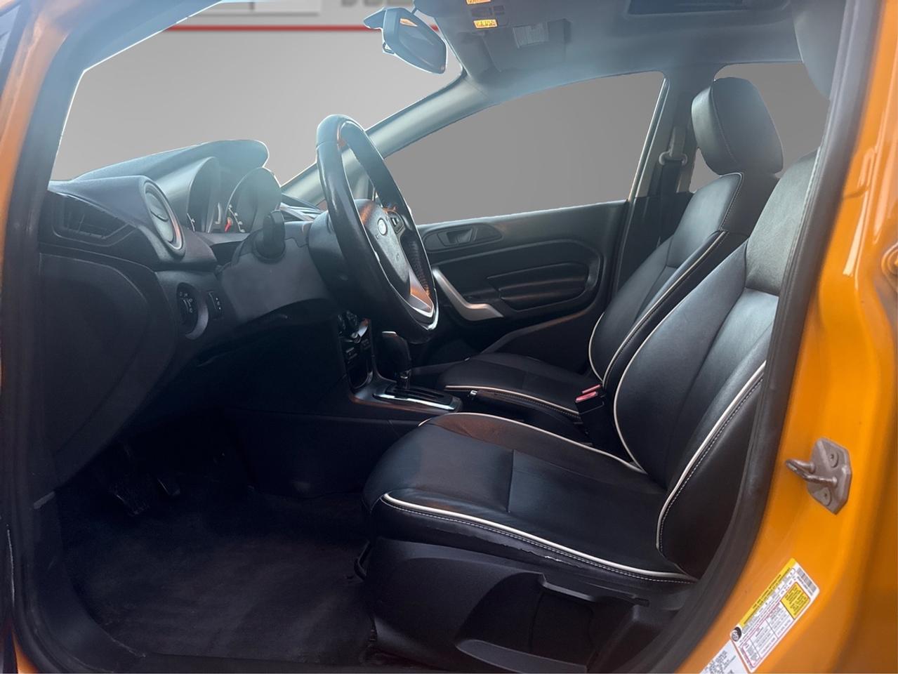2011 Ford Fiesta SES Photo