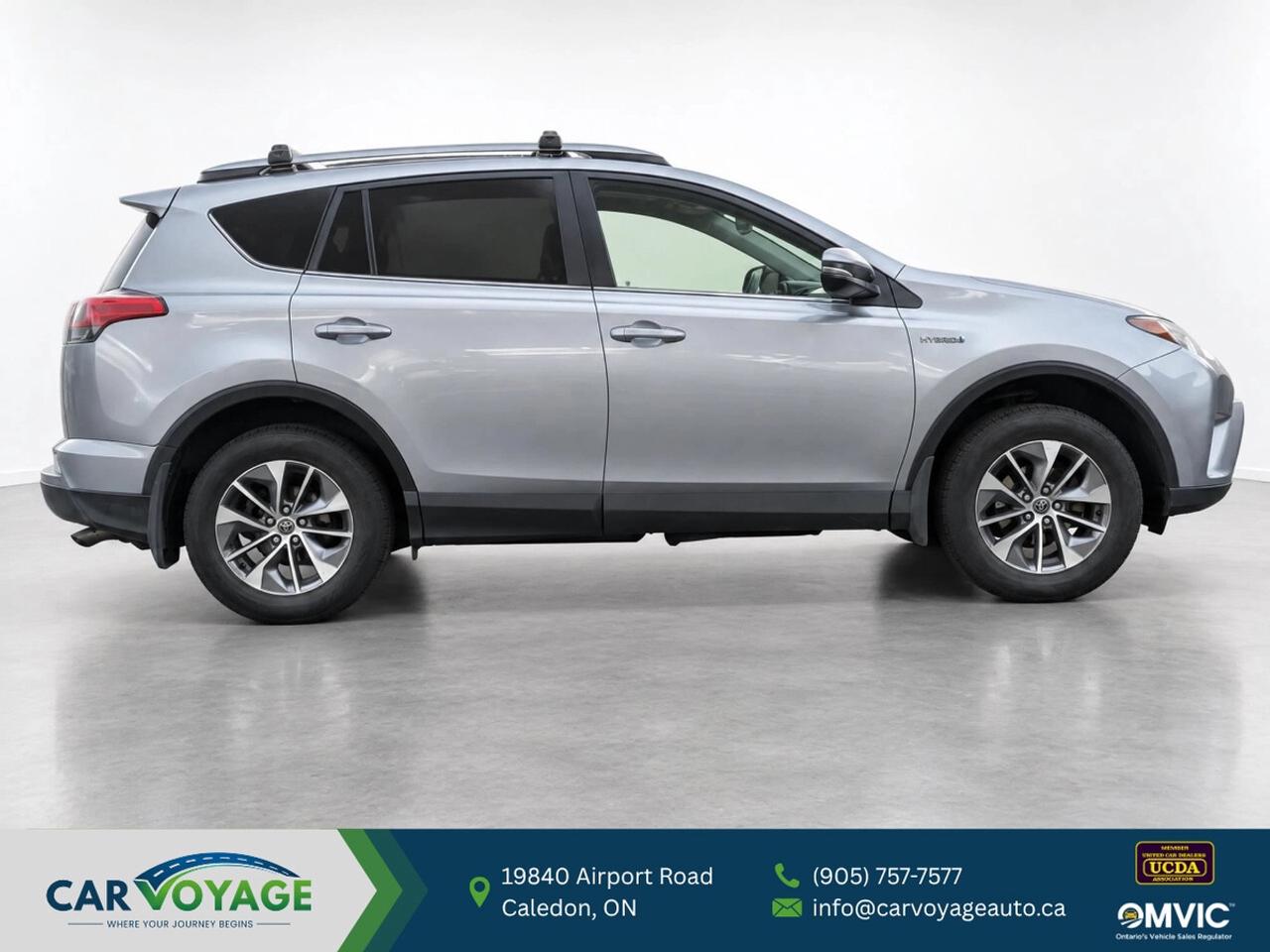 2017 Toyota RAV4 Hybrid XLE Photo3