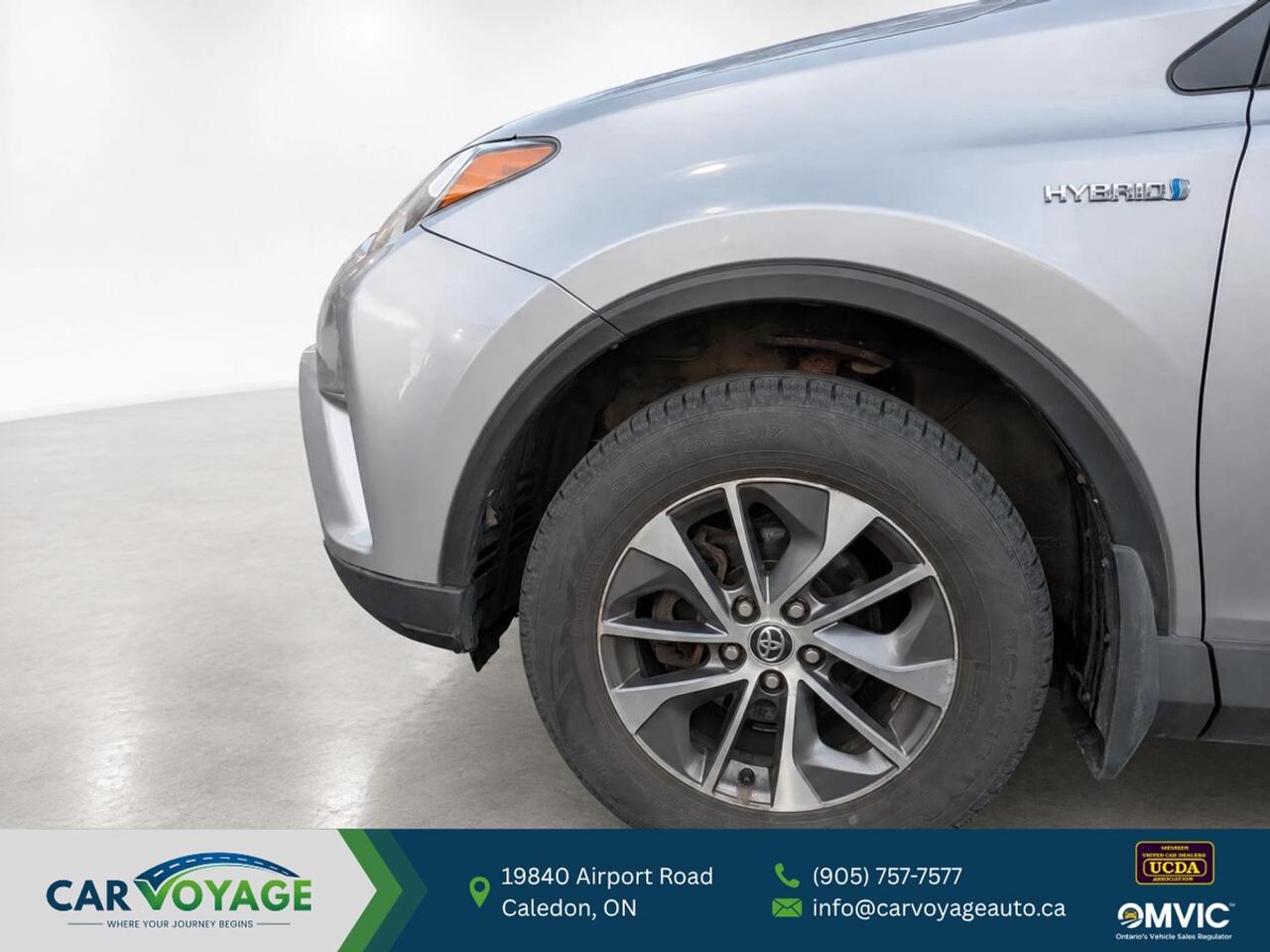 2017 Toyota RAV4 Hybrid XLE Photo