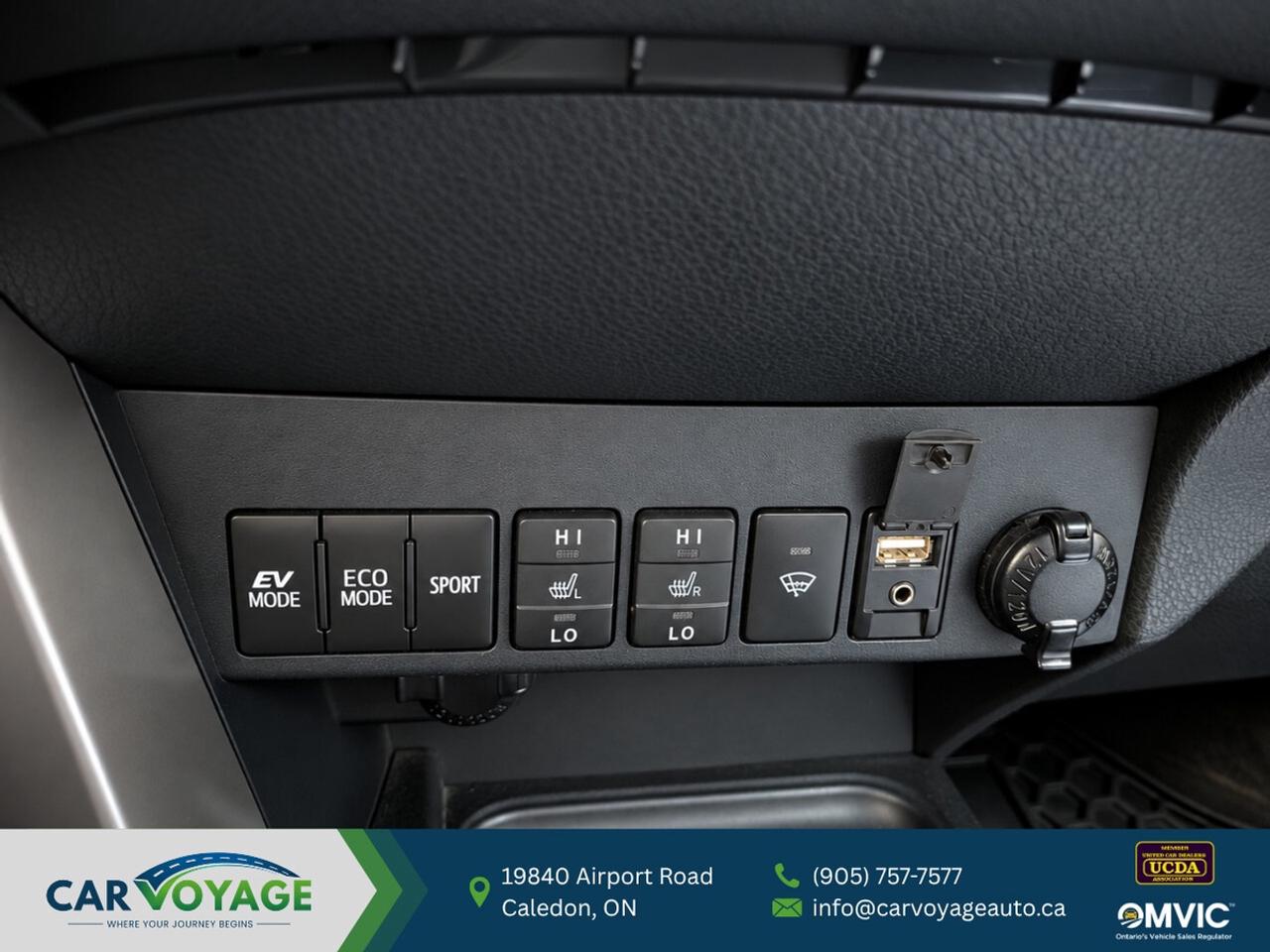 2017 Toyota RAV4 Hybrid XLE Photo