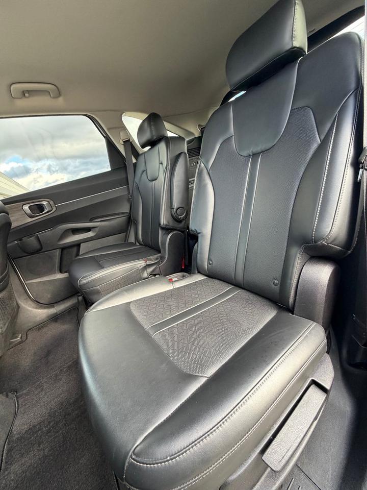 2022 Kia Sorento EX Photo