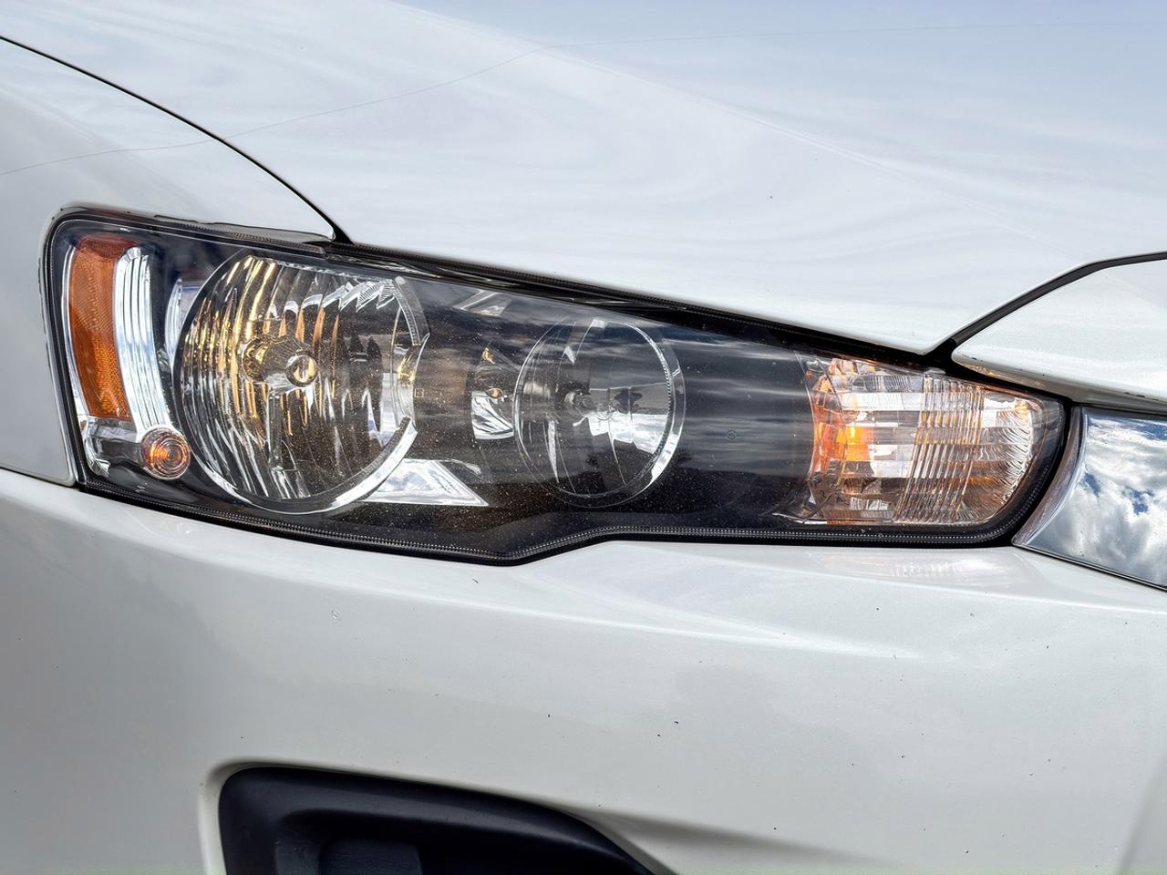2016 Mitsubishi Lancer ES AWC 2.4L Photo