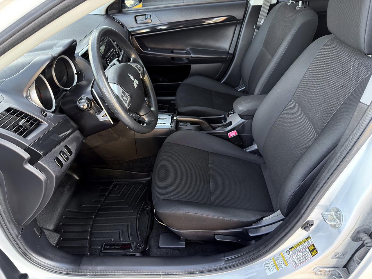 2016 Mitsubishi Lancer ES AWC 2.4L Photo