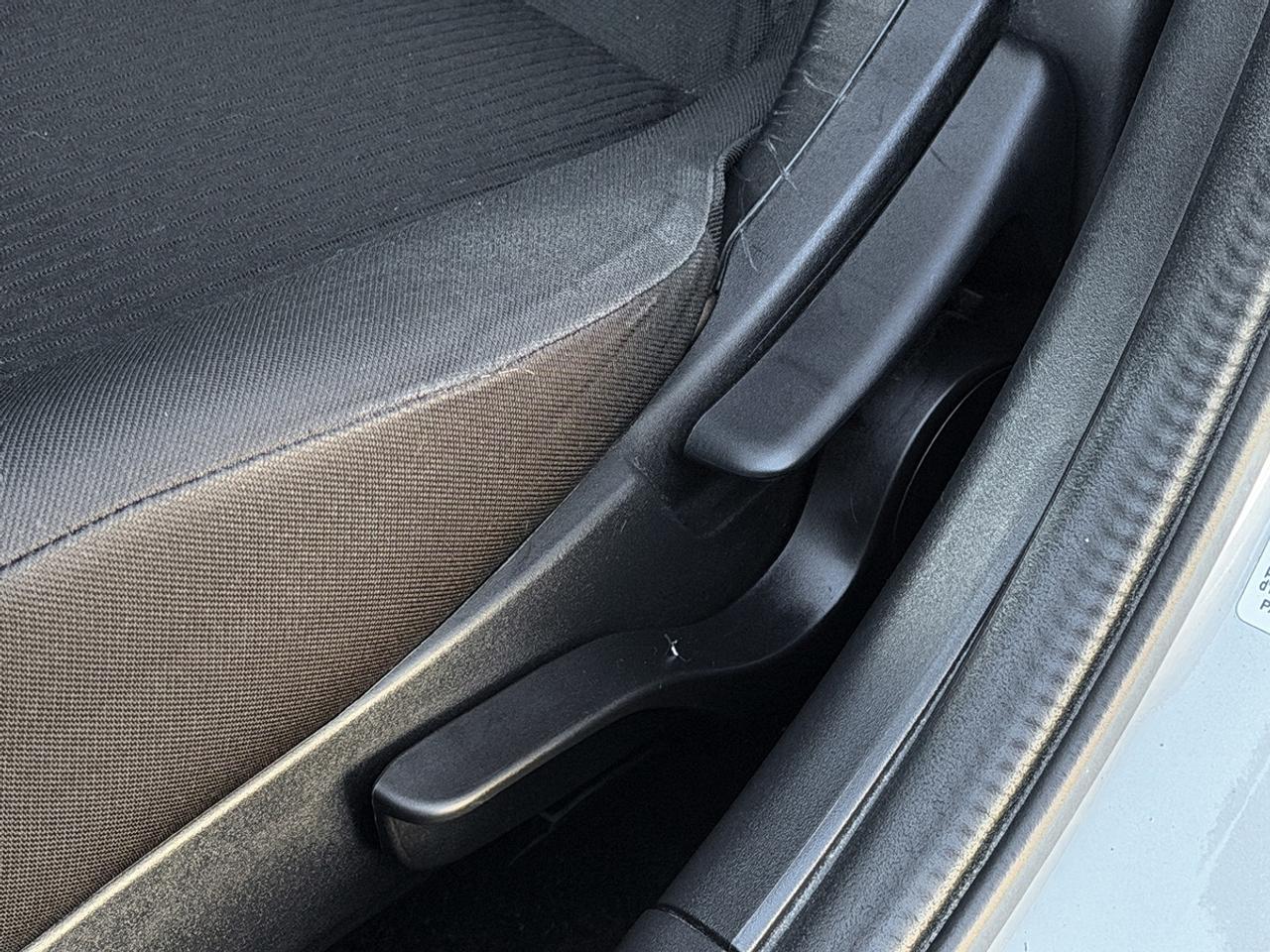 2016 Mitsubishi Lancer ES AWC 2.4L Photo