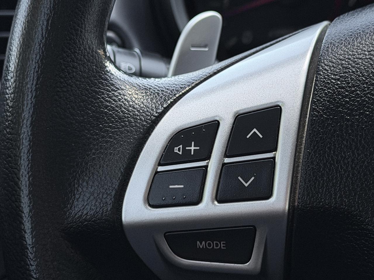 2016 Mitsubishi Lancer ES AWC 2.4L Photo