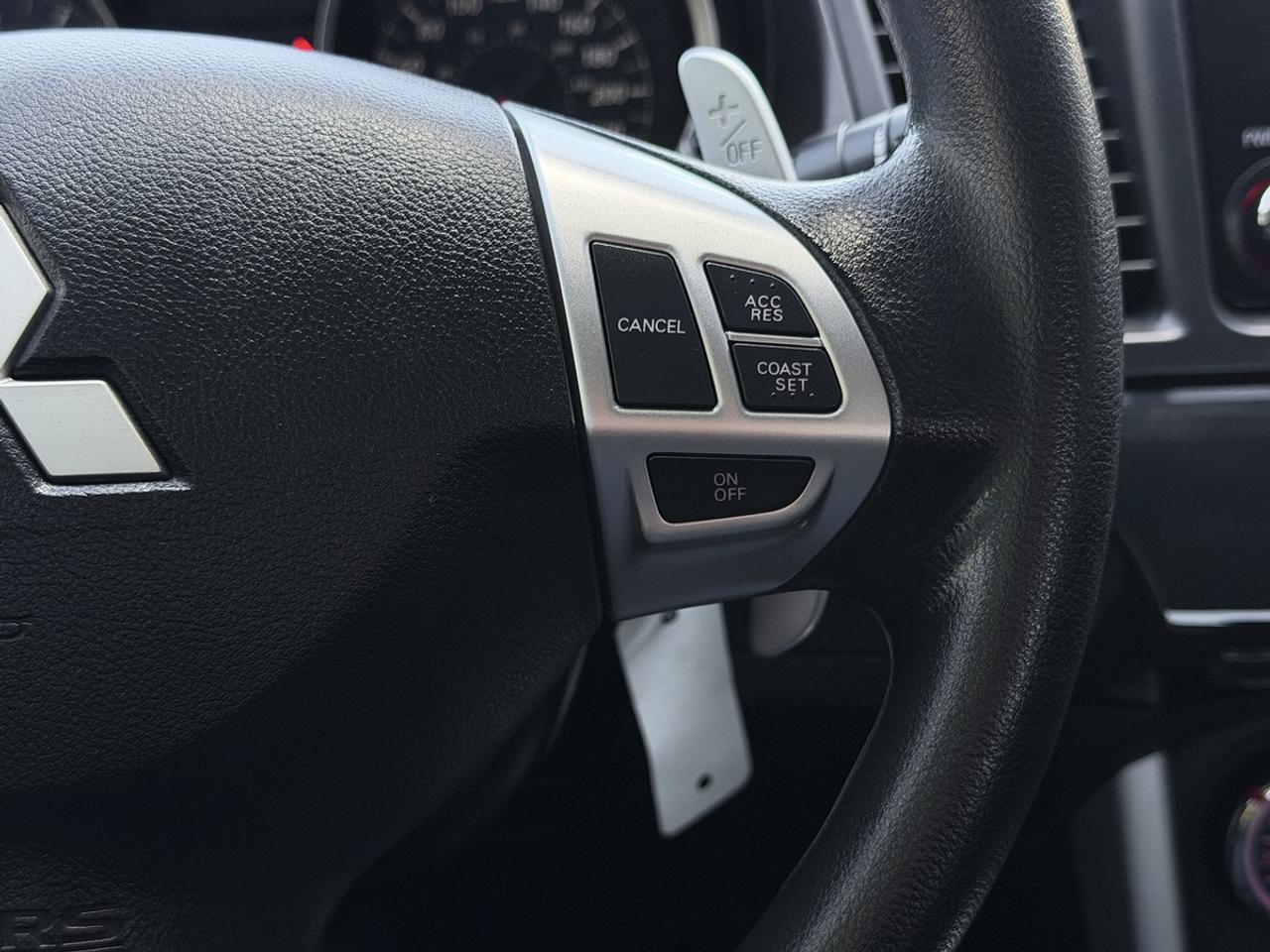 2016 Mitsubishi Lancer ES AWC 2.4L Photo