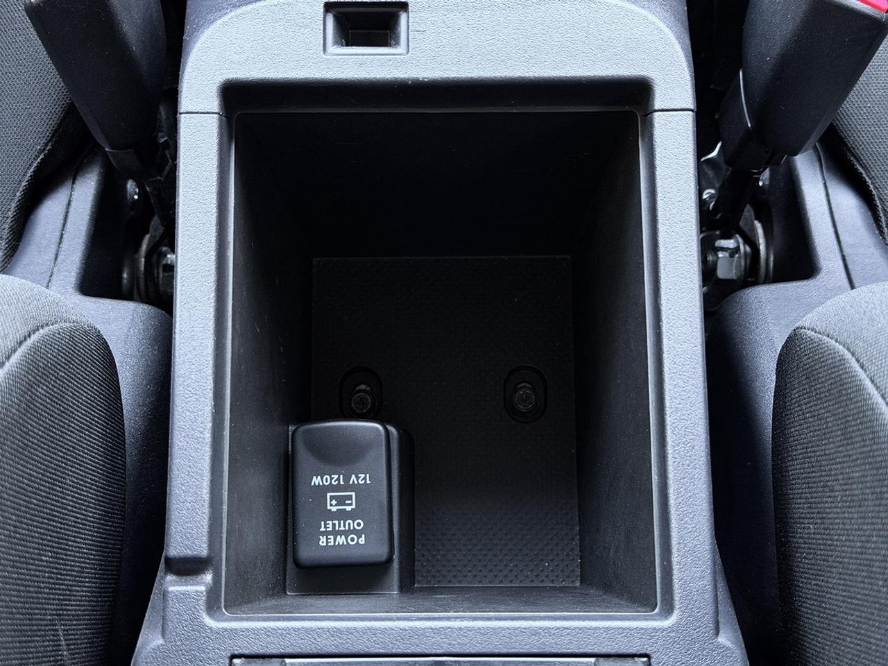2016 Mitsubishi Lancer ES AWC 2.4L Photo