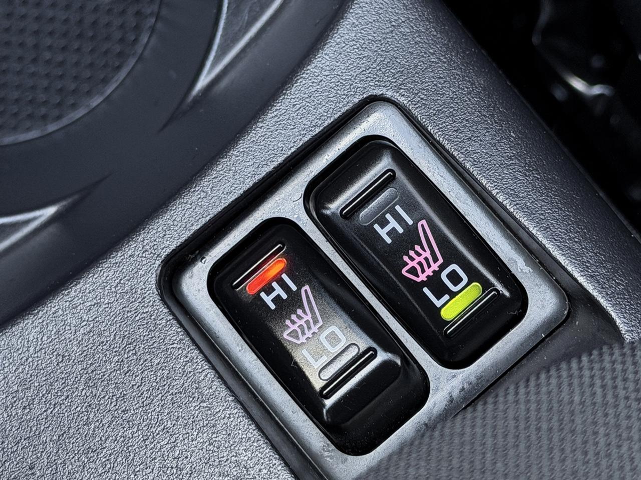 2016 Mitsubishi Lancer ES AWC 2.4L Photo