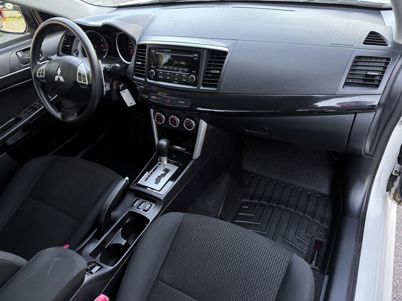 2016 Mitsubishi Lancer ES AWC 2.4L Photo