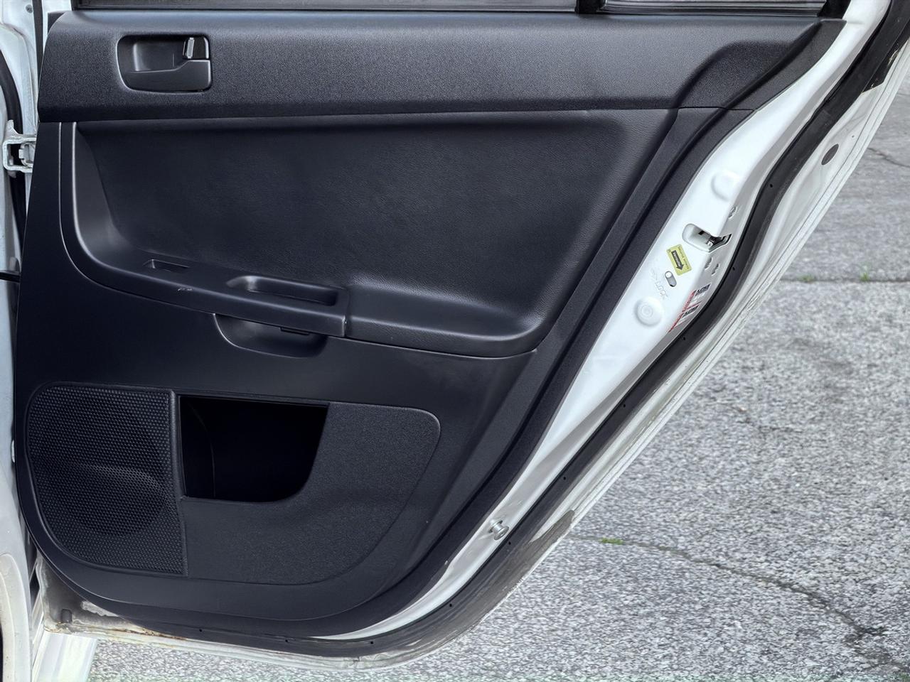 2016 Mitsubishi Lancer ES AWC 2.4L Photo