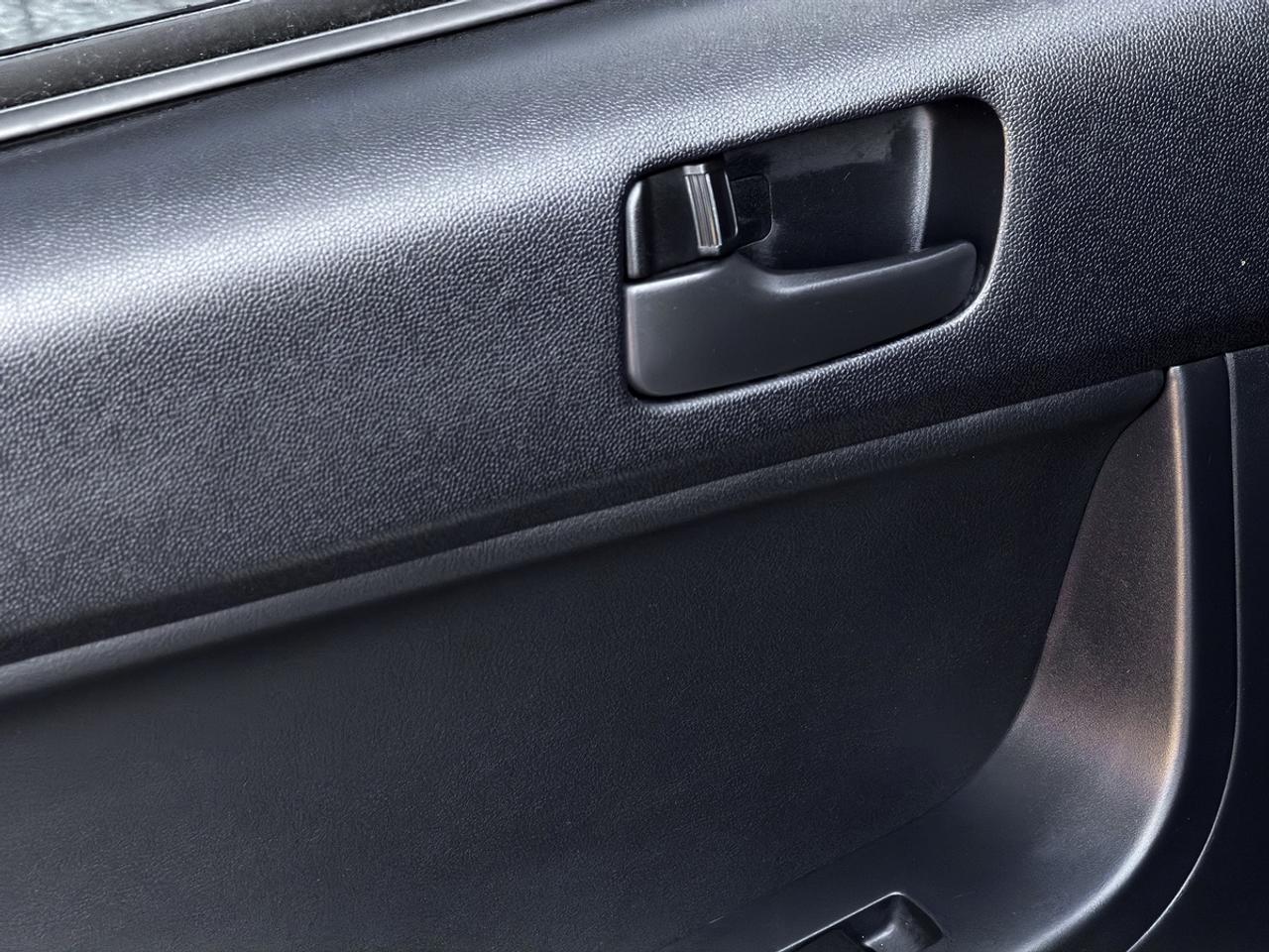 2016 Mitsubishi Lancer ES AWC 2.4L Photo