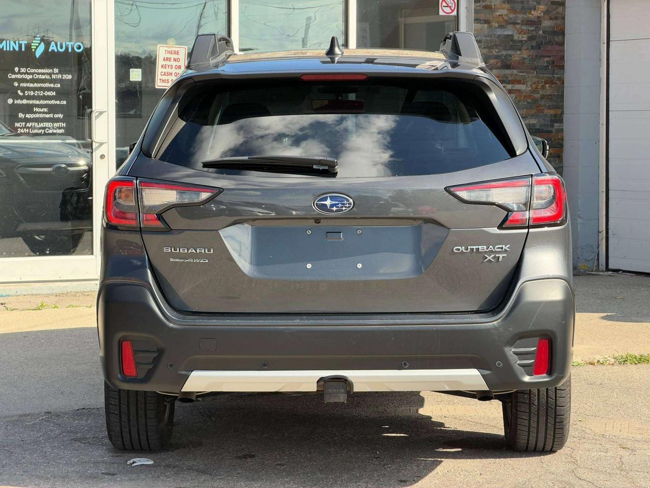 2020 Subaru Outback Clean CarFax   22 Dealer Service Records   2 Keys Photo